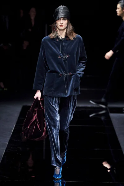 Look 62